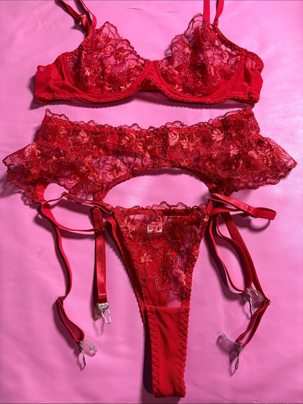 Red Lace 3-Piece Bra, Garter Belt & Thong Set